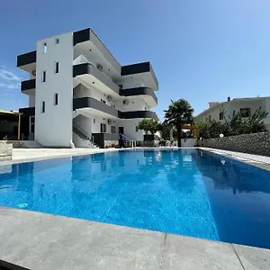  Apartahotel Ruci